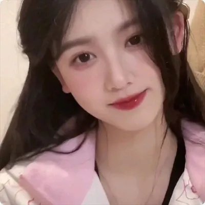 黑白照片的少女 在线观看